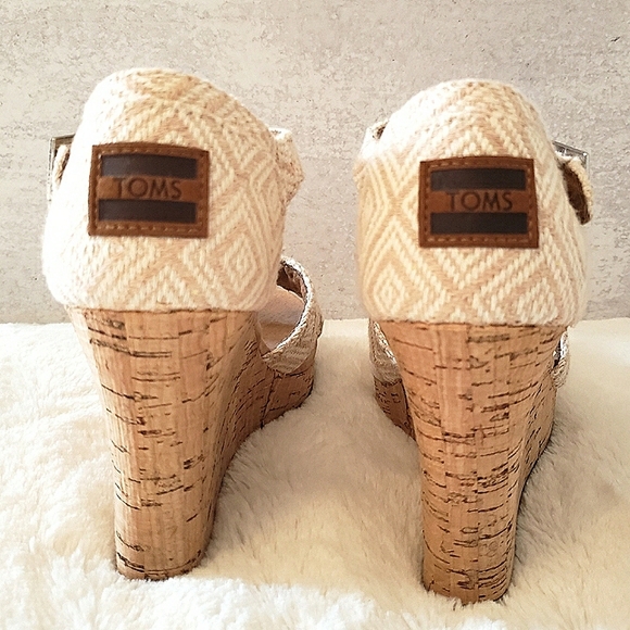 Toms Sienna Wedge Sandals in Woven Cream, Size 7 - Picture 6 of 13